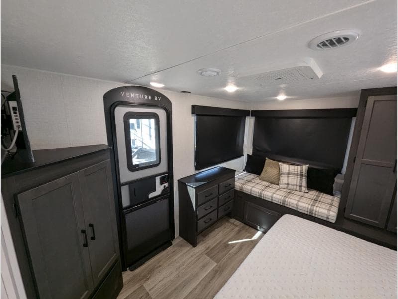 2025 Venture RV 2025 Venture RV Stratus - thumbnail 3