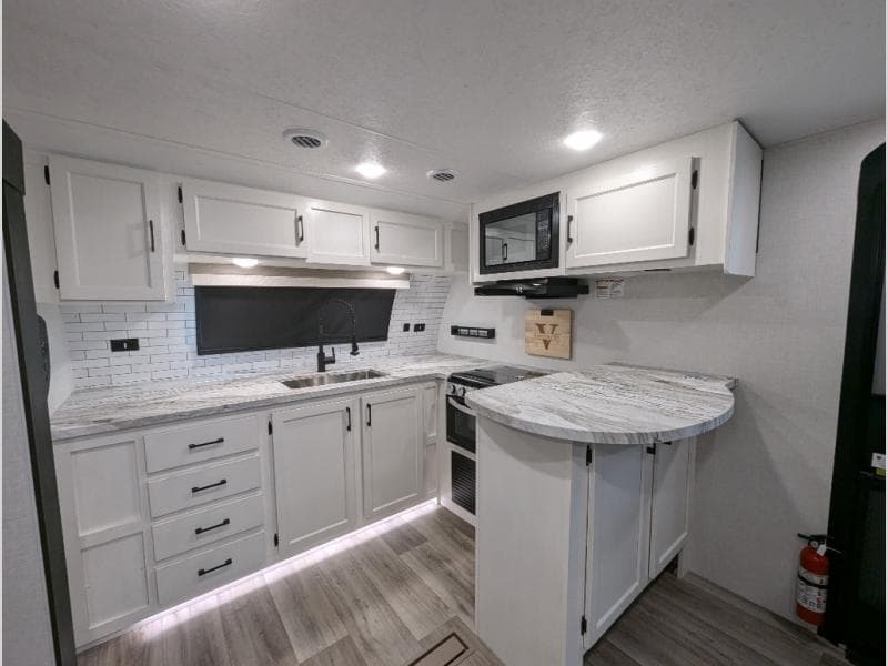 2025 Venture RV 2025 Venture RV Stratus - thumbnail 7