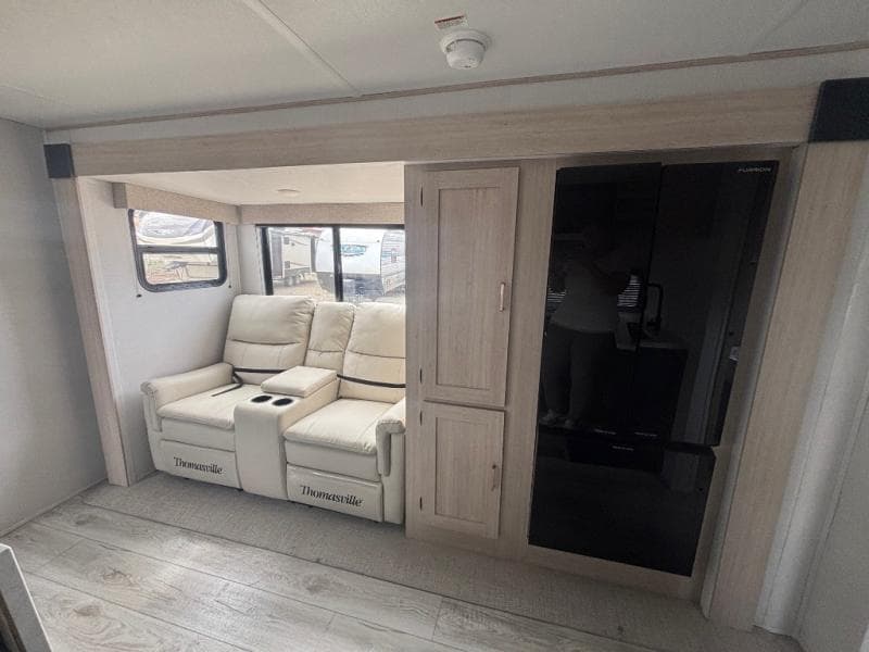 2025 Prime Time RV 2025 Prime Time RV Avenger - thumbnail 5