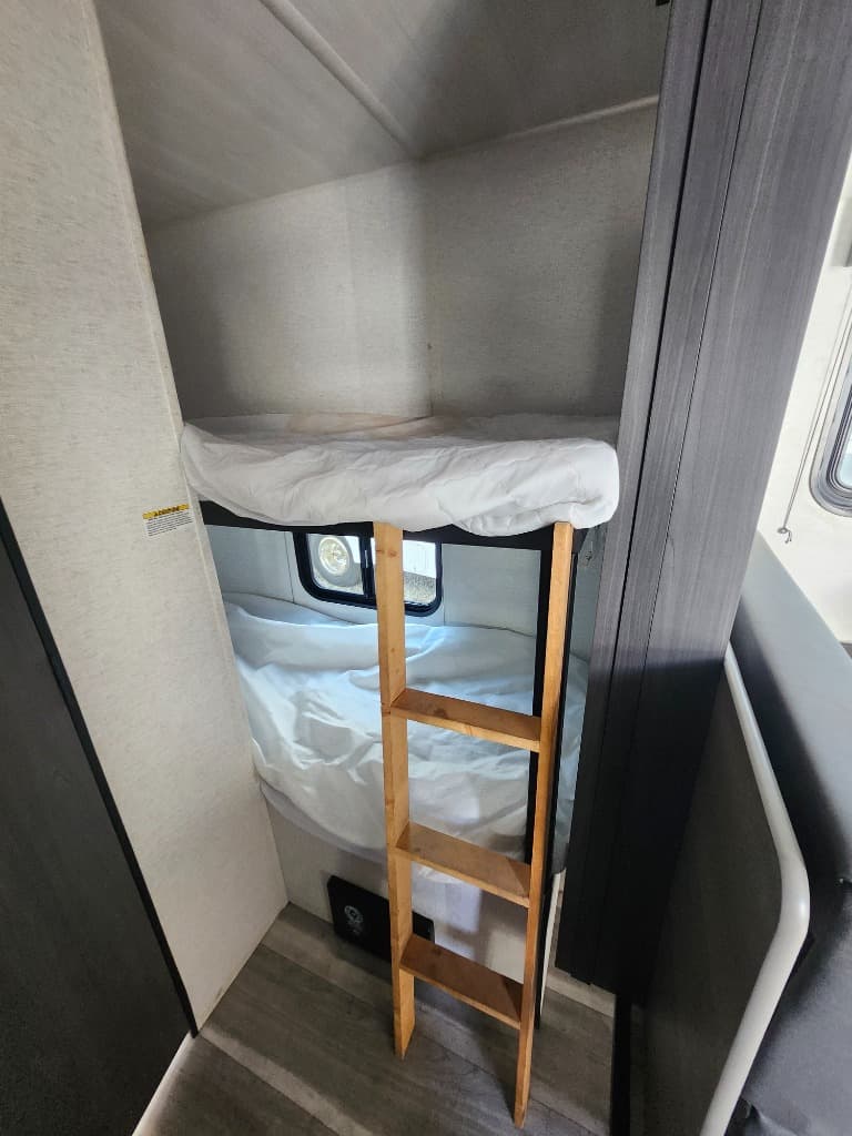 2024 Keystone RV 2024 Keystone RV Hideout Sport Single Axle - thumbnail 17