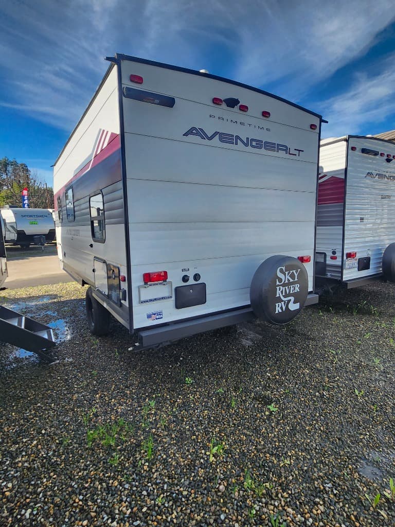 2025 Prime Time RV 2025 Prime Time RV Avenger - thumbnail 5