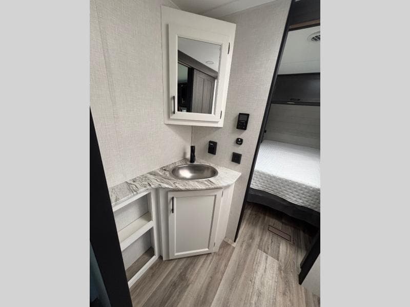 2026 Venture RV 2026 Venture RV Stratus - thumbnail 6