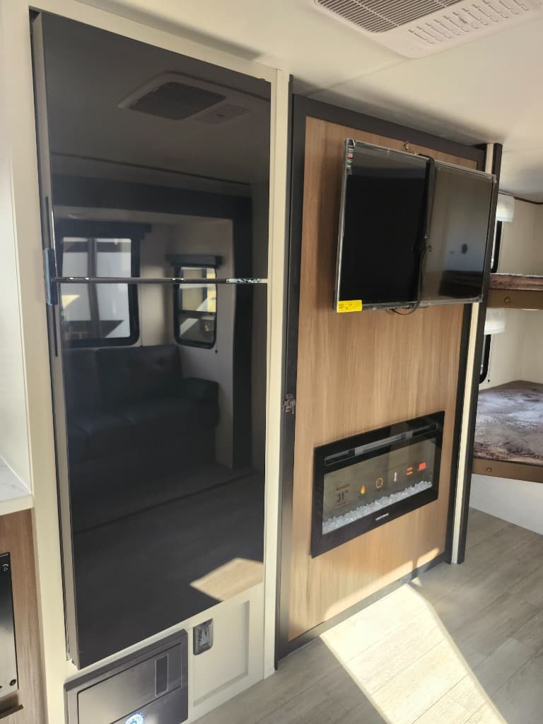 2025 Prime Time RV 2025 Prime Time RV Avenger - thumbnail 17