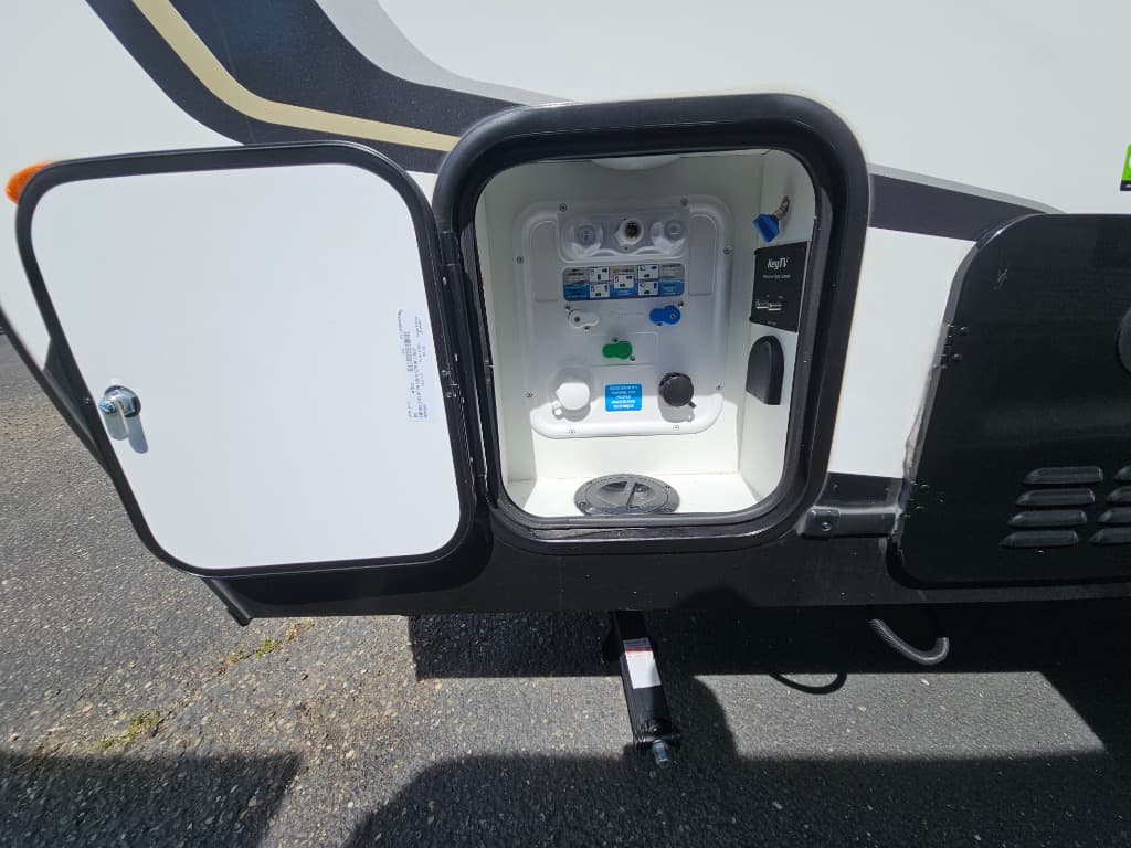 2025 Keystone RV 2025 Keystone RV Outback - thumbnail 27