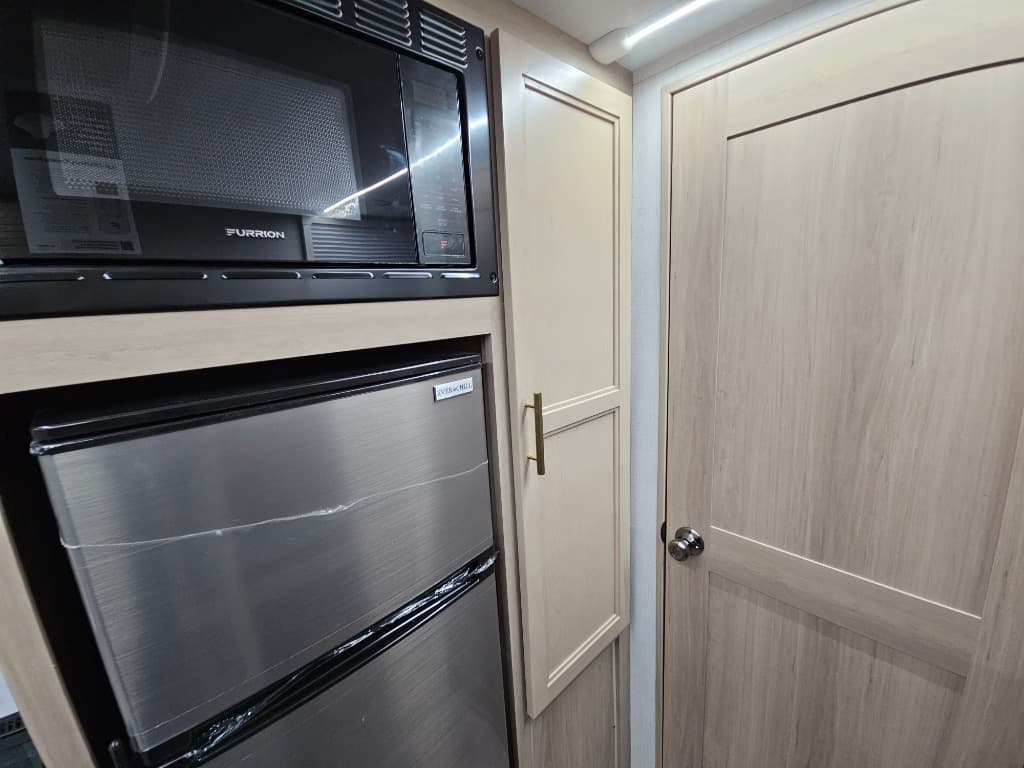 2025 Keystone RV 2025 Keystone RV Outback - thumbnail 48