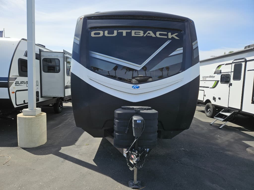2025 Keystone RV 2025 Keystone RV Outback - thumbnail 6