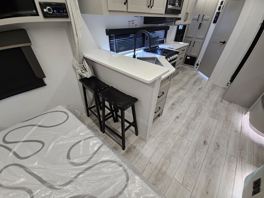 2025 Keystone RV 2025 Keystone RV Outback - thumbnail 15