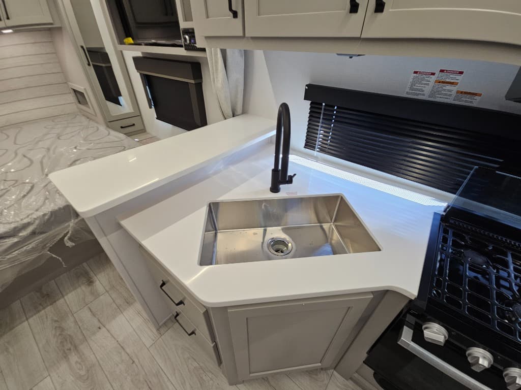 2025 Keystone RV 2025 Keystone RV Outback - thumbnail 24