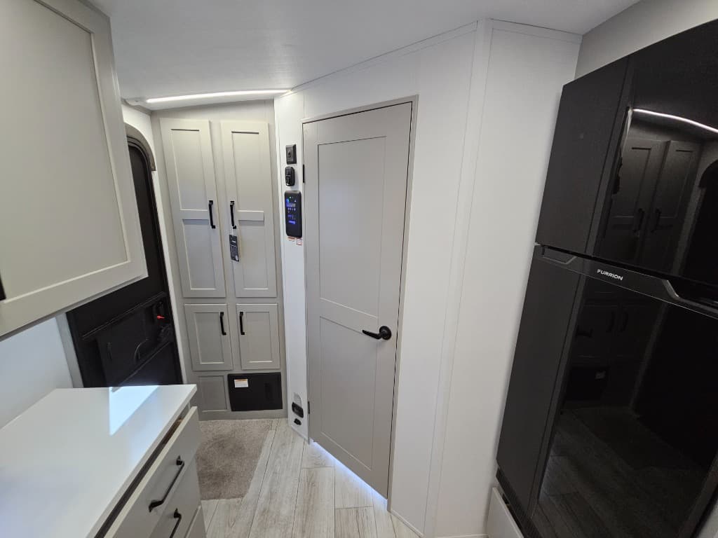 2025 Keystone RV 2025 Keystone RV Outback - thumbnail 35