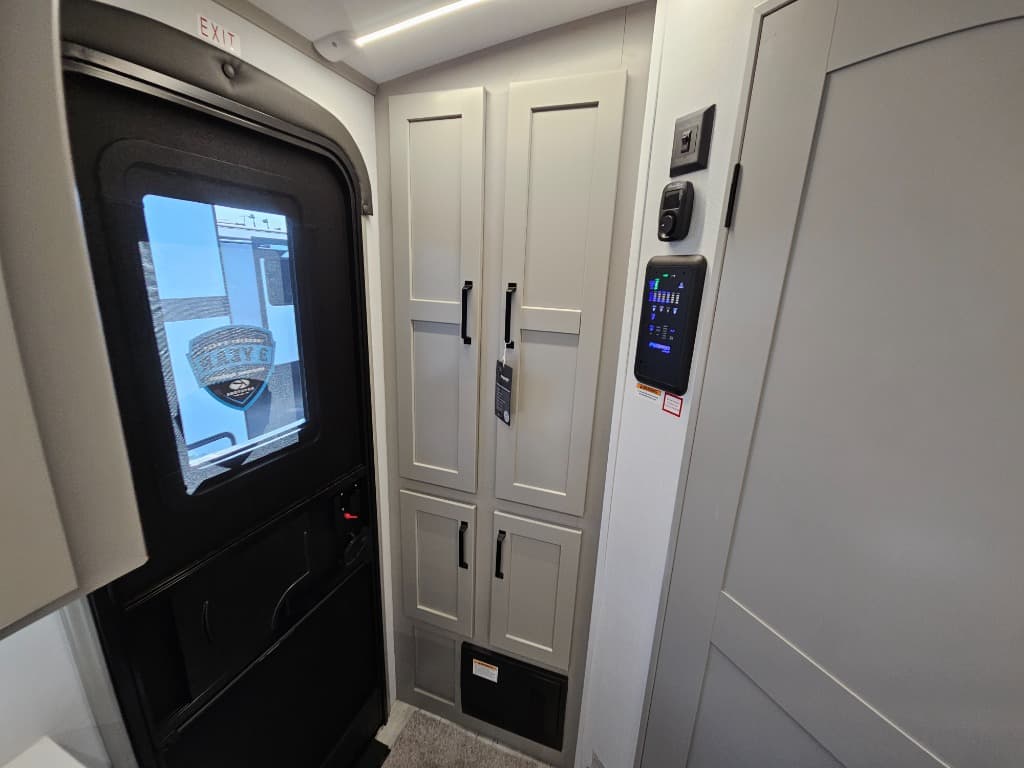 2025 Keystone RV 2025 Keystone RV Outback - thumbnail 36