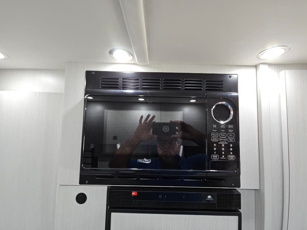 2025 Pleasure-Way 2025 Pleasure-Way Plateau - thumbnail 36