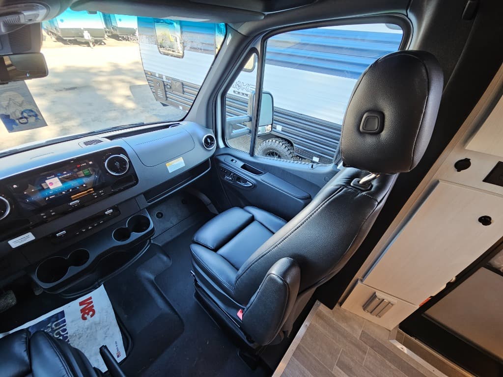 2025 Pleasure-Way 2025 Pleasure-Way Plateau - thumbnail 24