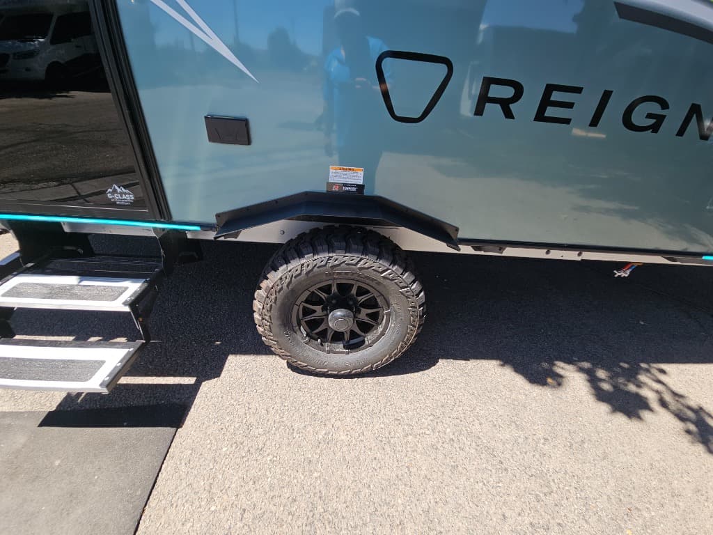 2026 Keystone RV 2026 Keystone RV Reign - thumbnail 12