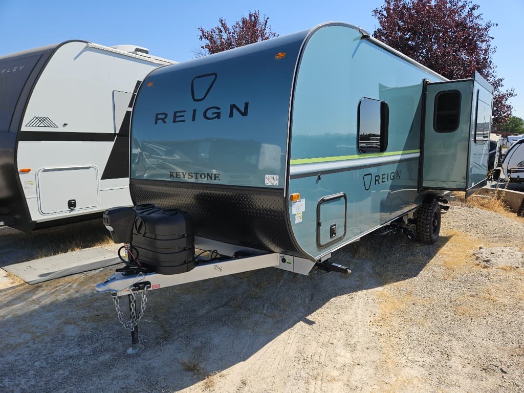 2026 Keystone RV 2026 Keystone RV Reign - thumbnail 5