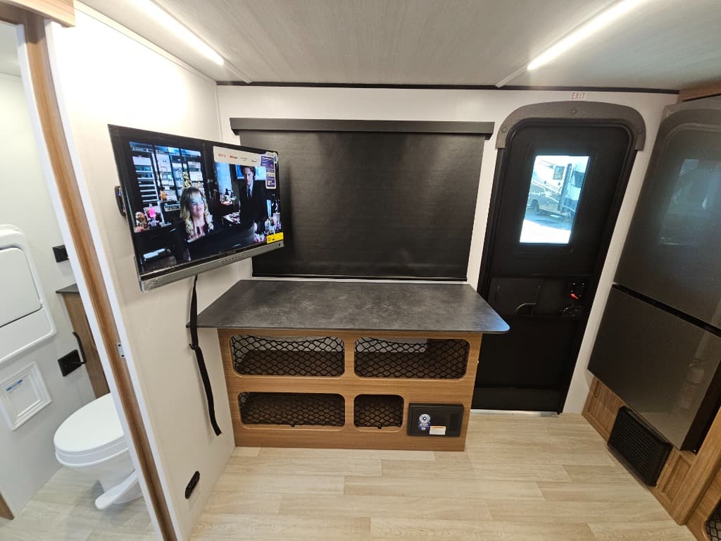 2026 Keystone RV 2026 Keystone RV Reign - thumbnail 31