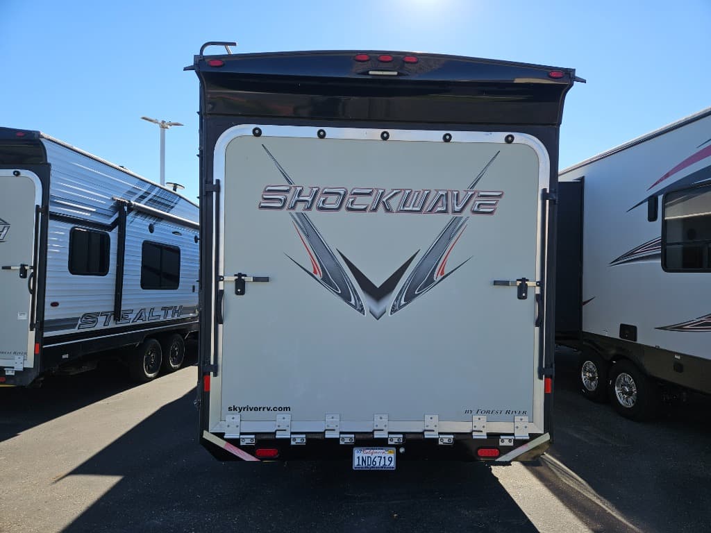 2020 Forest River RV 2020 Forest River RV Shockwave - thumbnail 3