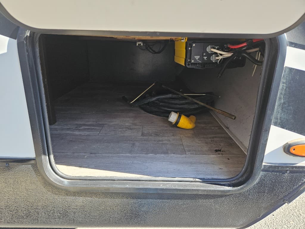 2020 Forest River RV 2020 Forest River RV Shockwave - thumbnail 9