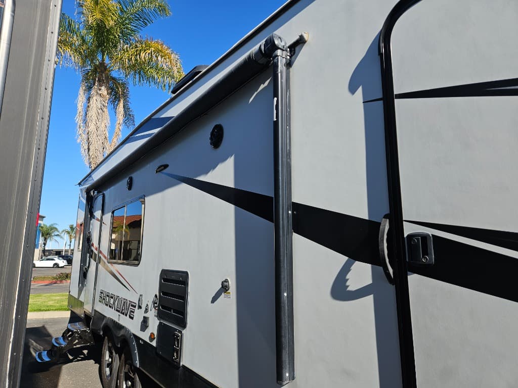 2020 Forest River RV 2020 Forest River RV Shockwave - thumbnail 11