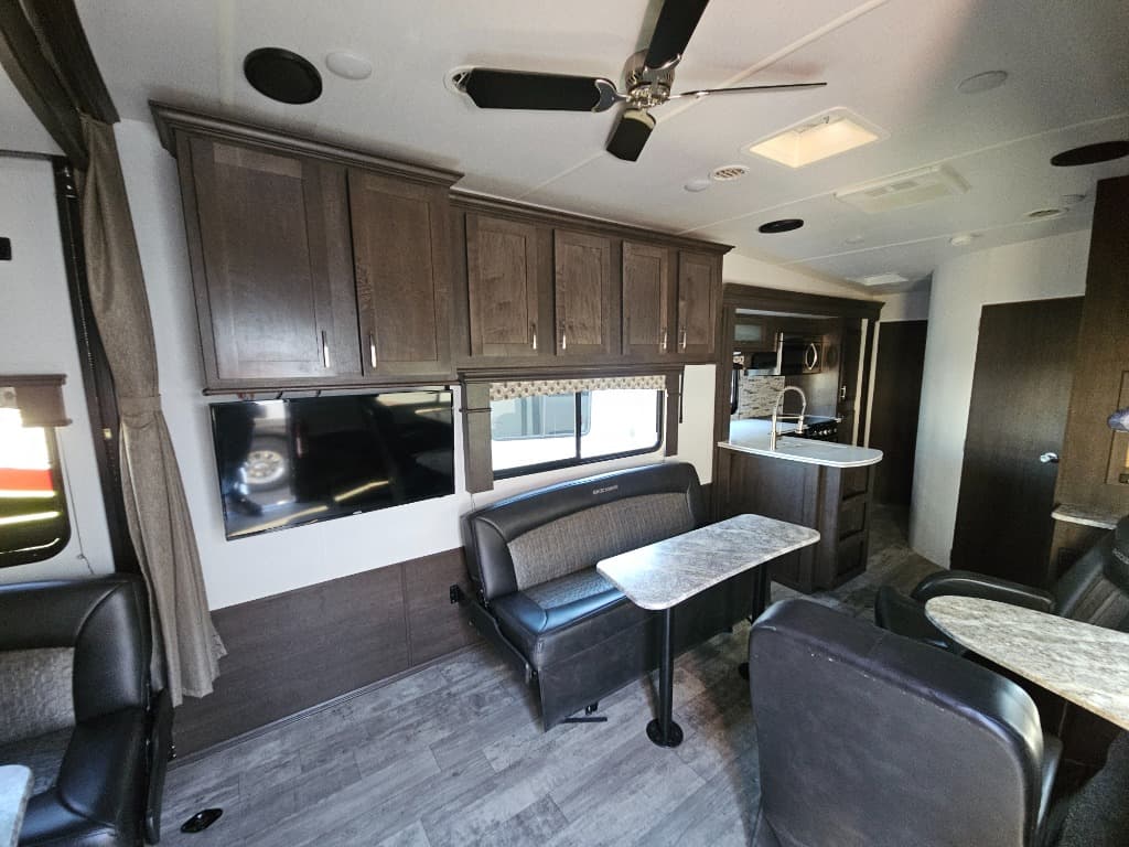 2020 Forest River RV 2020 Forest River RV Shockwave - thumbnail 20