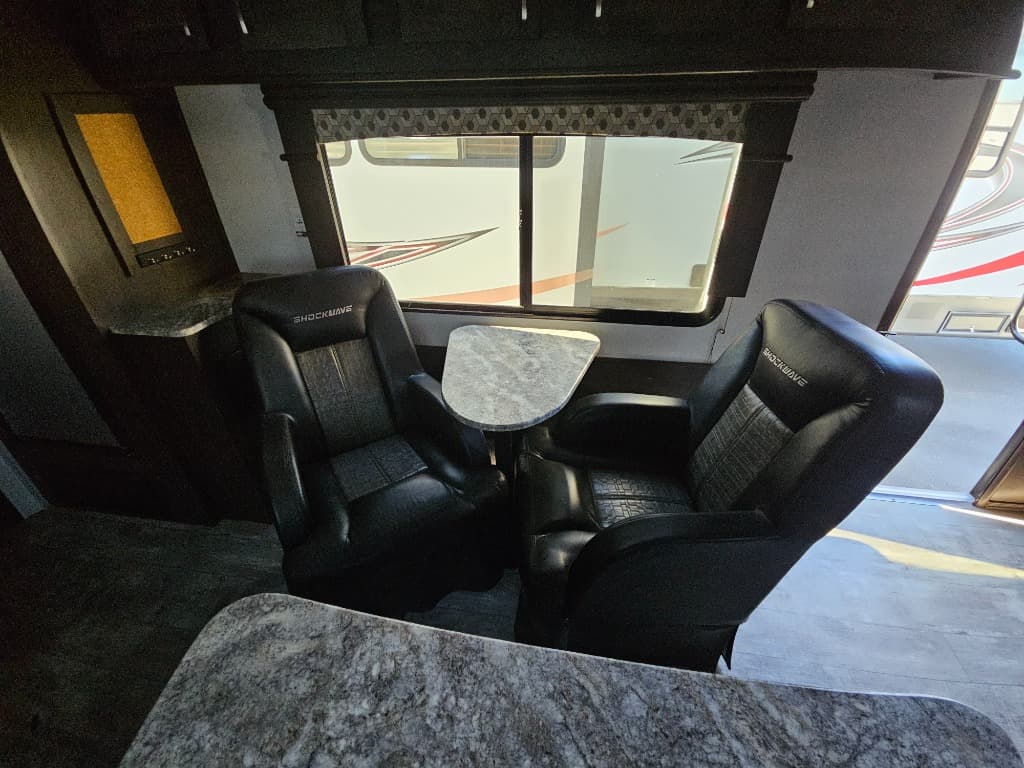 2020 Forest River RV 2020 Forest River RV Shockwave - thumbnail 28