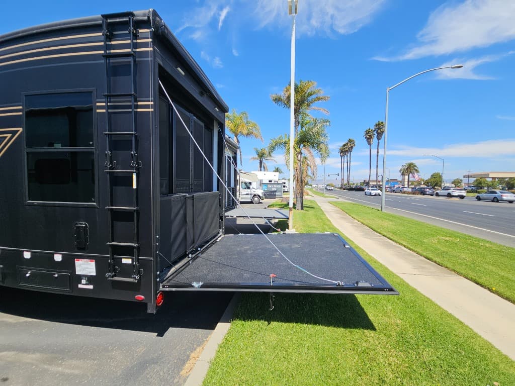 2026 Keystone RV 2026 Keystone RV Raptor - thumbnail 30