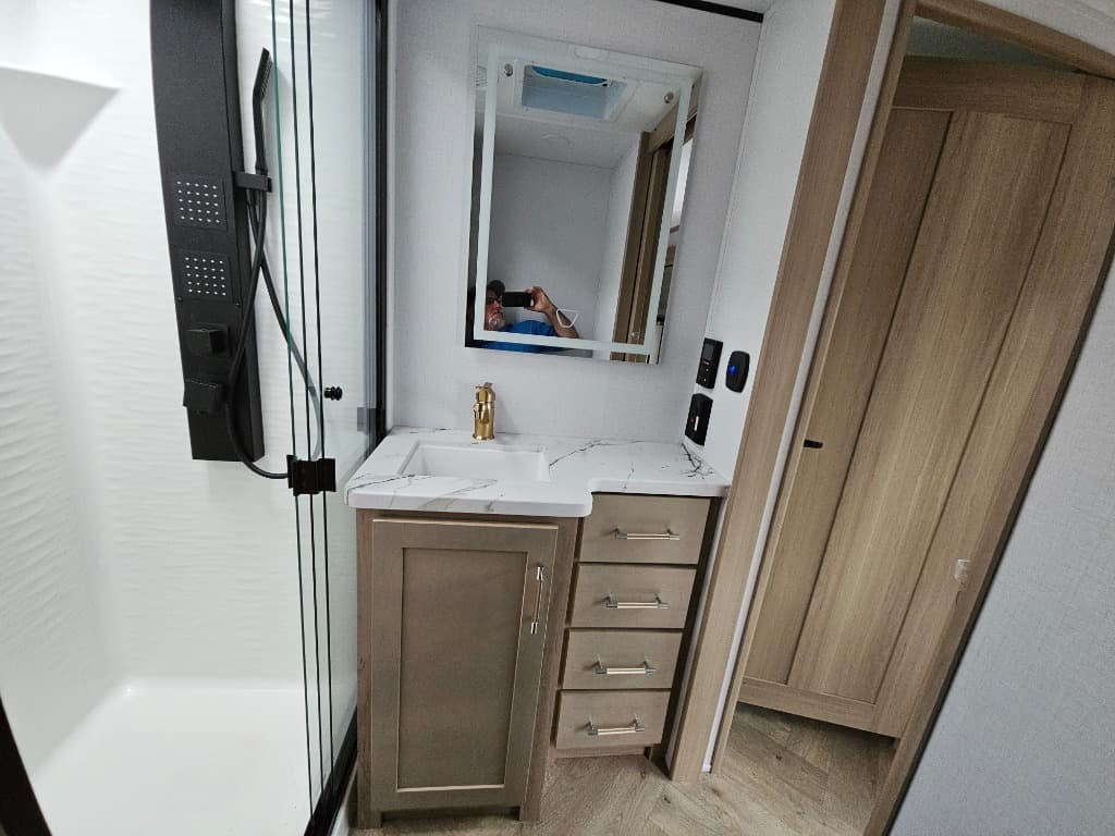 2026 Keystone RV 2026 Keystone RV Raptor - thumbnail 55