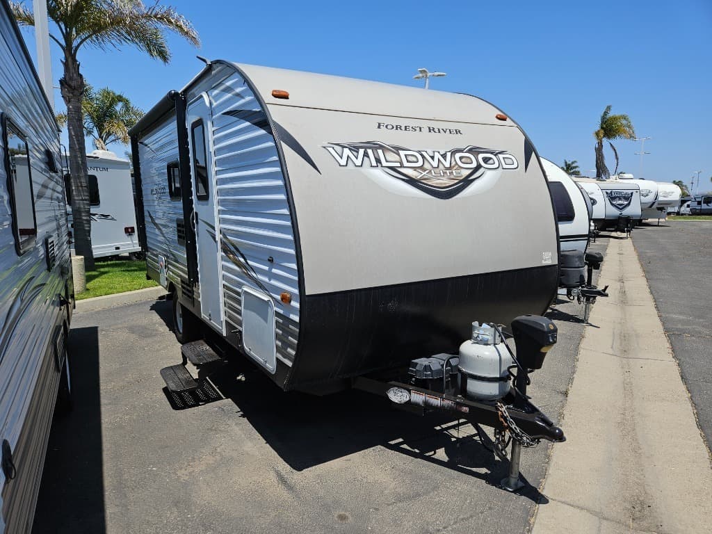 2018 Forest River RV Wildwood FSX 177BH