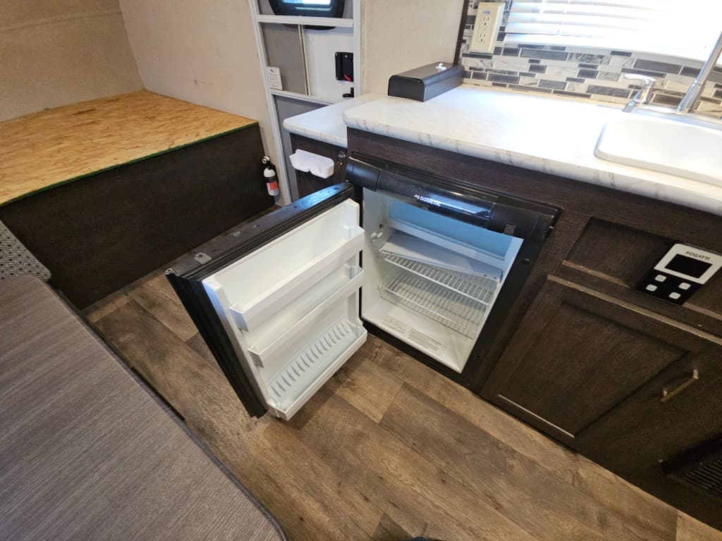 2018 Forest River 2018 Forest River Wildwood FSX - thumbnail 16