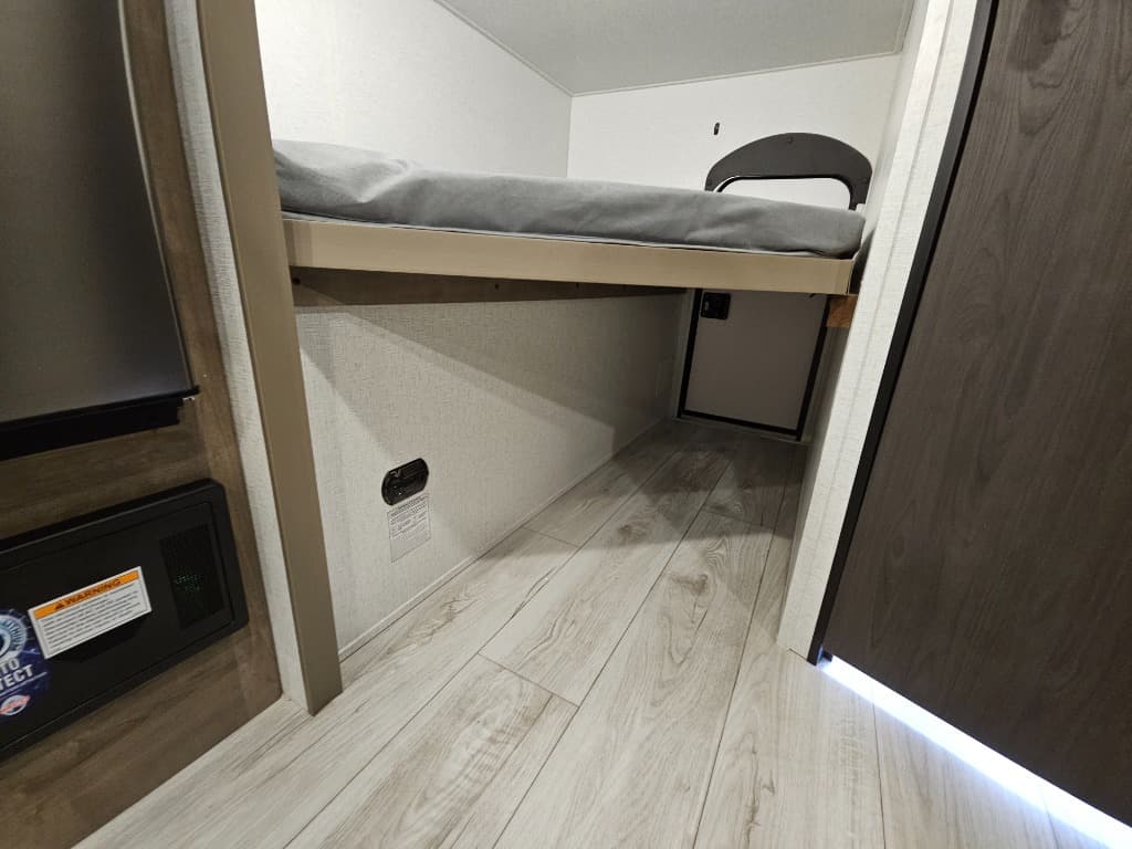 2025 Keystone RV 2025 Keystone RV Springdale Classic Mini - thumbnail 25