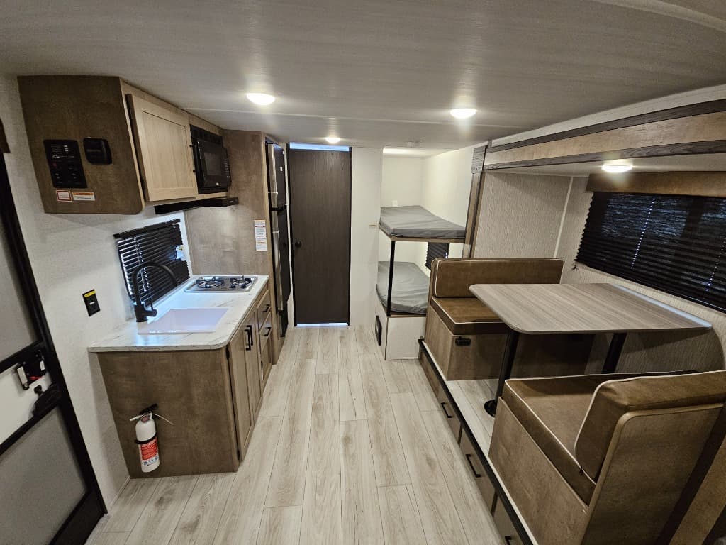 2025 Keystone RV 2025 Keystone RV Springdale Classic Mini - thumbnail 9