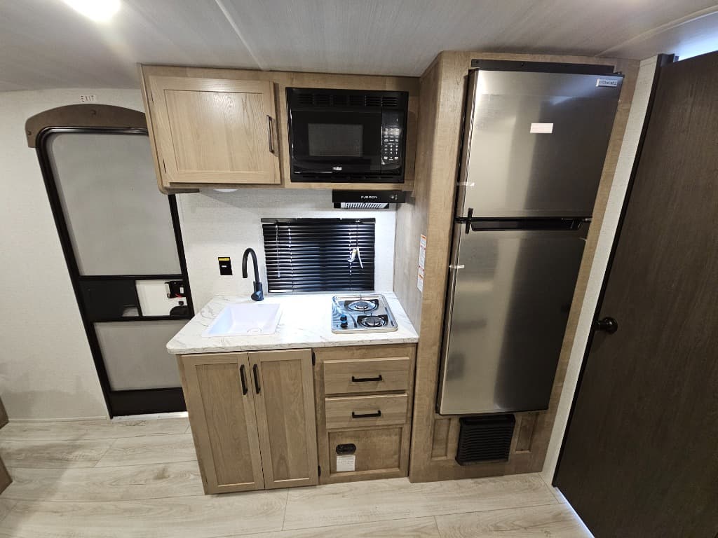 2025 Keystone RV 2025 Keystone RV Springdale Classic Mini - thumbnail 11