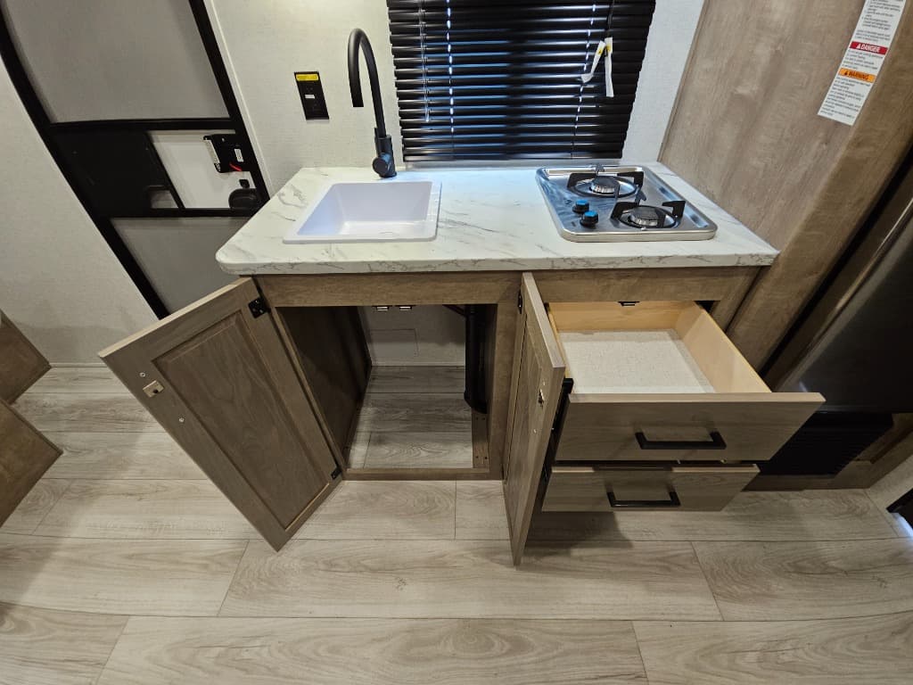 2025 Keystone RV 2025 Keystone RV Springdale Classic Mini - thumbnail 18