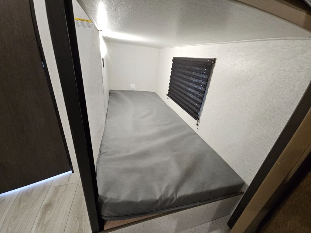 2025 Keystone RV 2025 Keystone RV Springdale Classic Mini - thumbnail 28