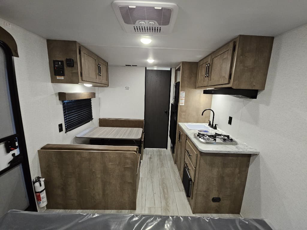 2025 Keystone RV 2025 Keystone RV Springdale - thumbnail 9