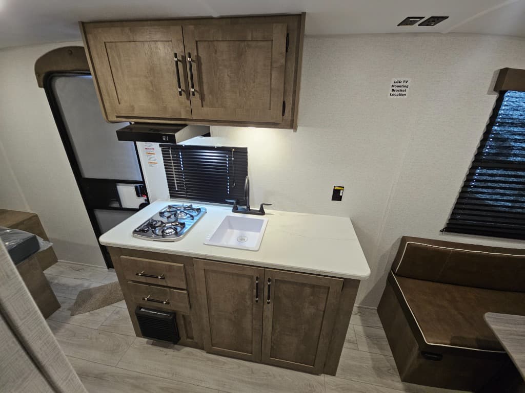 2025 Keystone RV 2025 Keystone RV Springdale - thumbnail 9