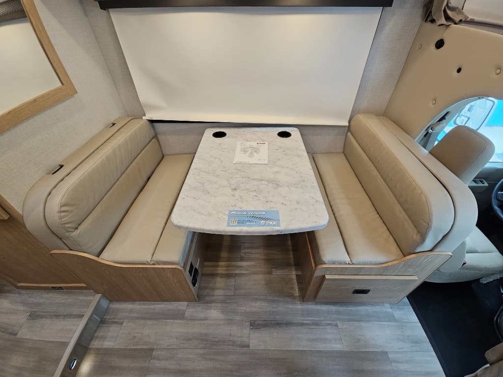 2026 Thor Motor Coach 2026 Thor Motor Coach Four Winds - thumbnail 10