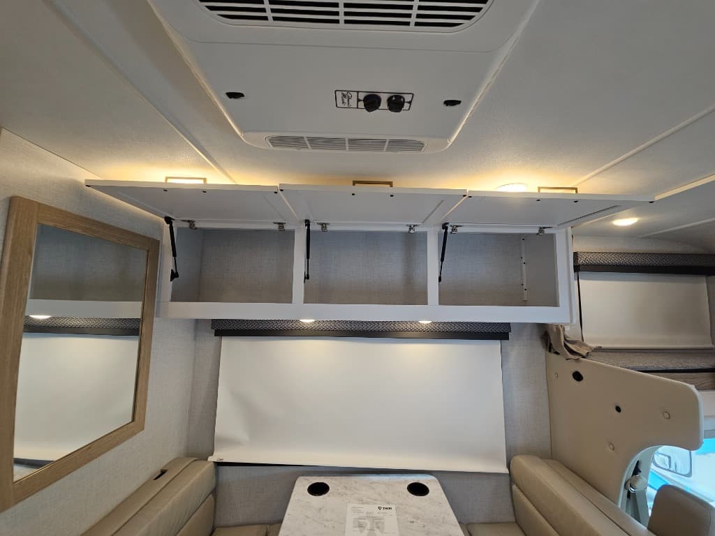 2026 Thor Motor Coach 2026 Thor Motor Coach Four Winds - thumbnail 12