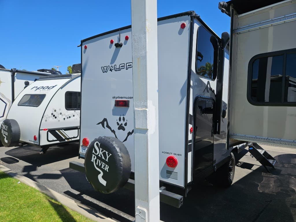 2023 Forest River 2023 Forest River Cherokee Wolf Pup Black Label - thumbnail 2