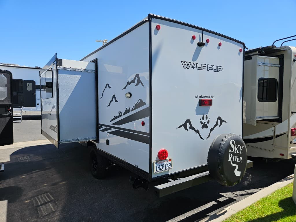 2023 Forest River 2023 Forest River Cherokee Wolf Pup Black Label - thumbnail 4