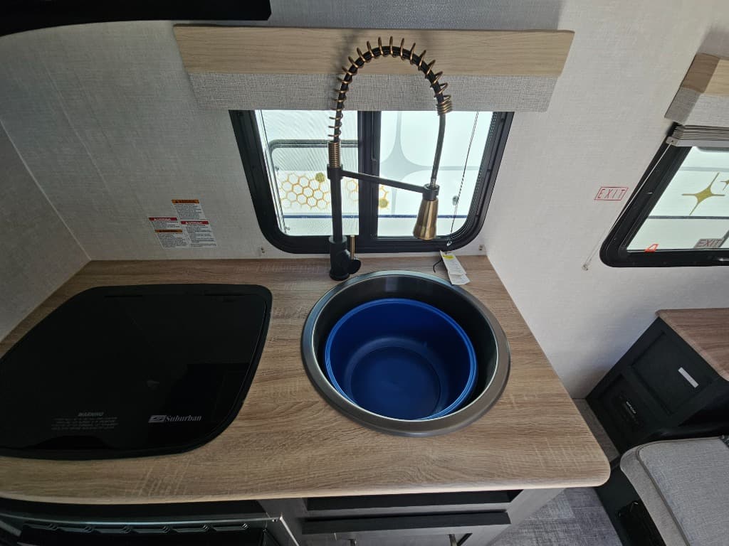 2024 Forest River 2024 Forest River R-Pod - thumbnail 12