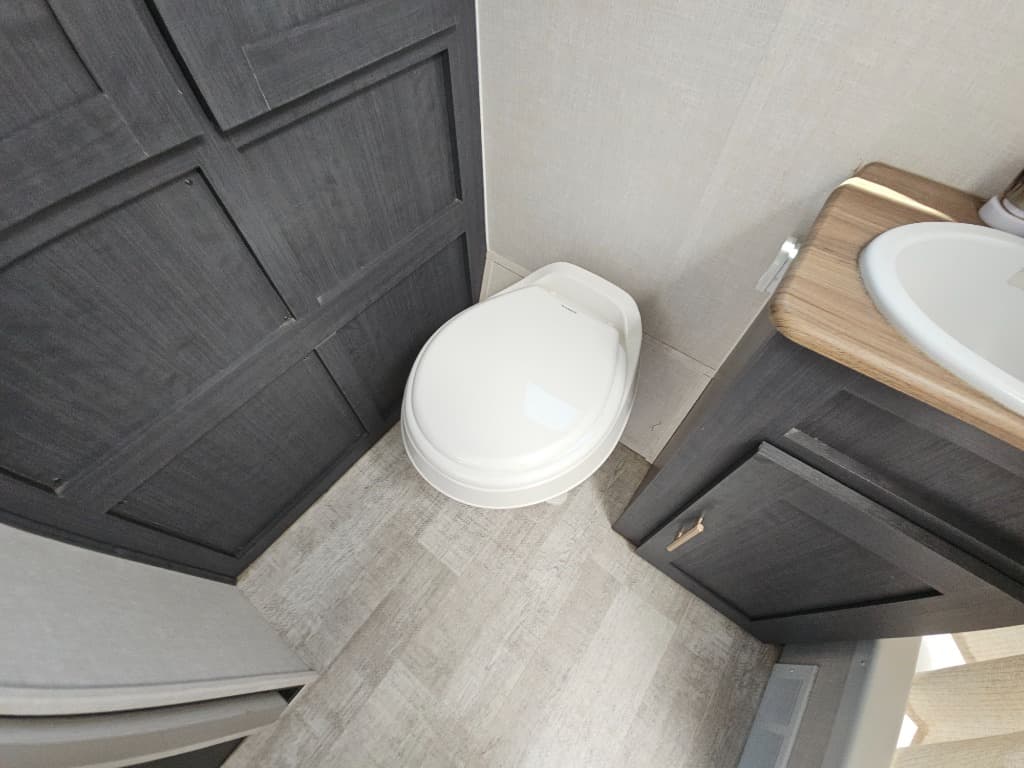 2024 Forest River 2024 Forest River R-Pod - thumbnail 32