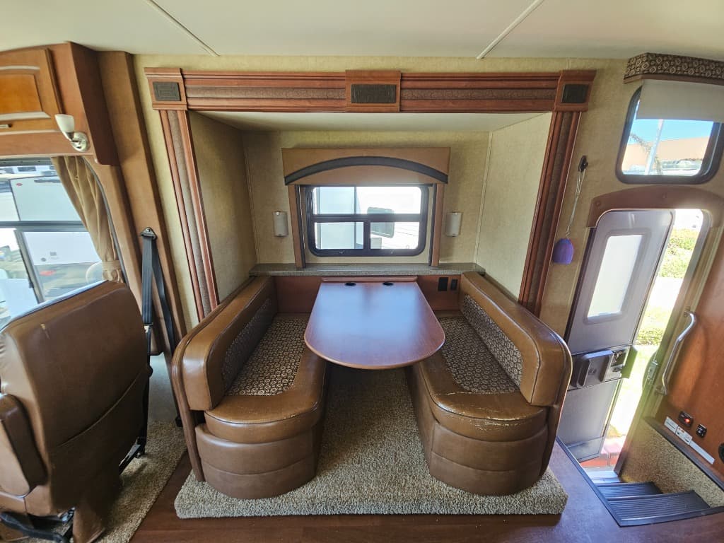 2014 Jayco 2014 Jayco Precept - thumbnail 8