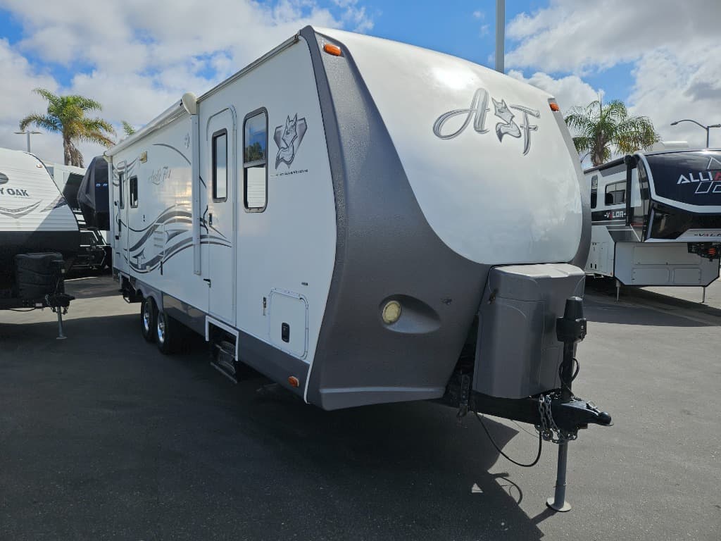 2014 Northwood Artic Fox Silver Fox 27T