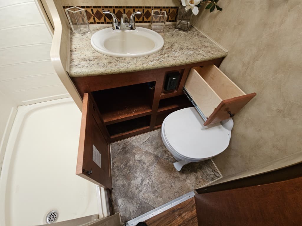 2014 Northwood 2014 Northwood Artic Fox Silver Fox - thumbnail 33