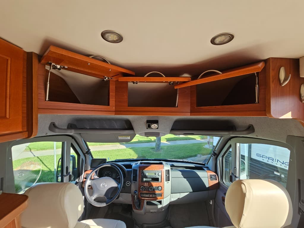 2008 Great West 2008 Great West Legend - thumbnail 13