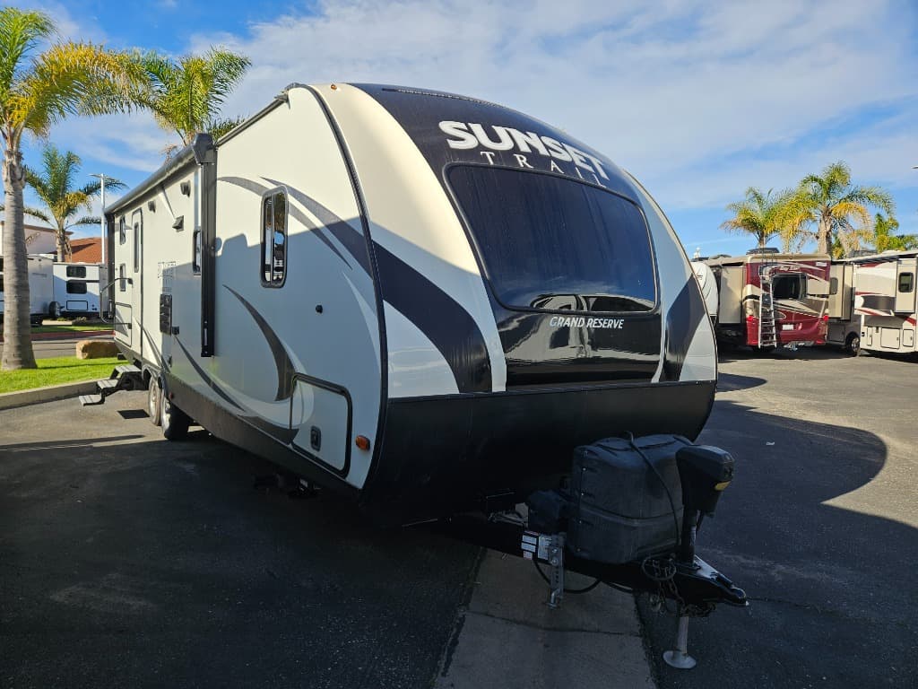 2017 CrossRoads Sunset Trail Grand Reserve 28BH