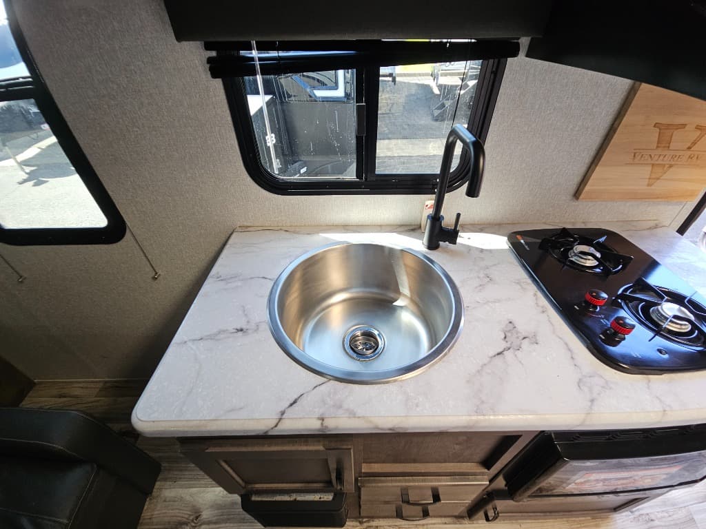 2022 Venture RV 2022 Venture RV Sonic Lite - thumbnail 16