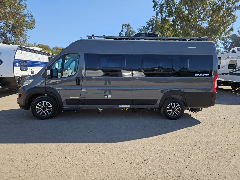 2025 Winnebago 2025 Winnebago Travato - thumbnail 7
