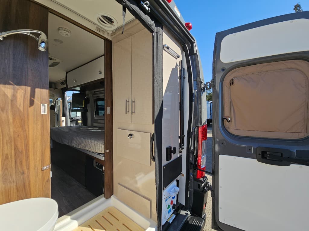 2025 Winnebago 2025 Winnebago Travato - thumbnail 56