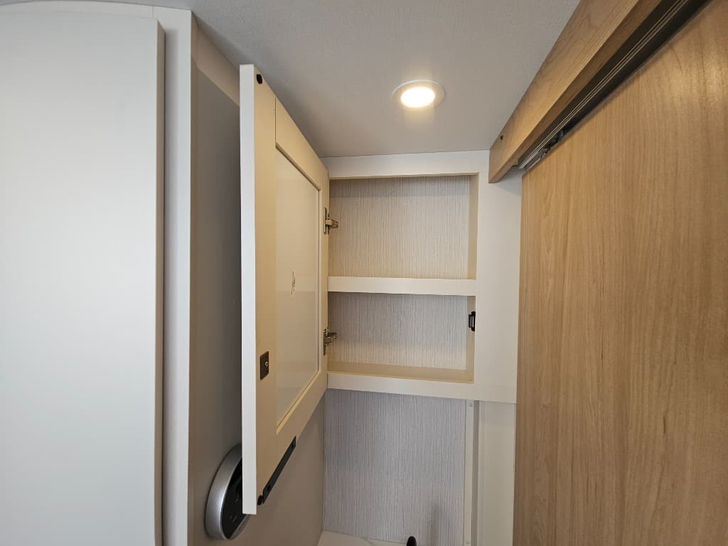 2026 Winnebago 2026 Winnebago Micro Minnie - thumbnail 36